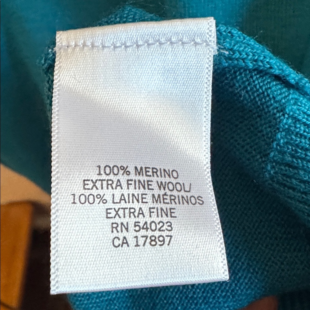 Banana Republic Teal V-Neck 100% Merino Wool Casual Sweater - Women's Medium - Picture 6 of 9